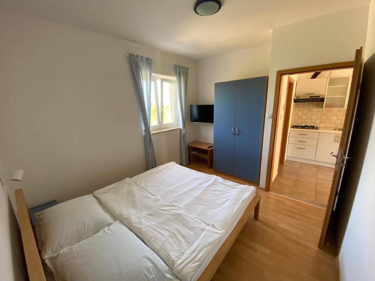 Apartments Matlovac Ždrelac Екстериор снимка