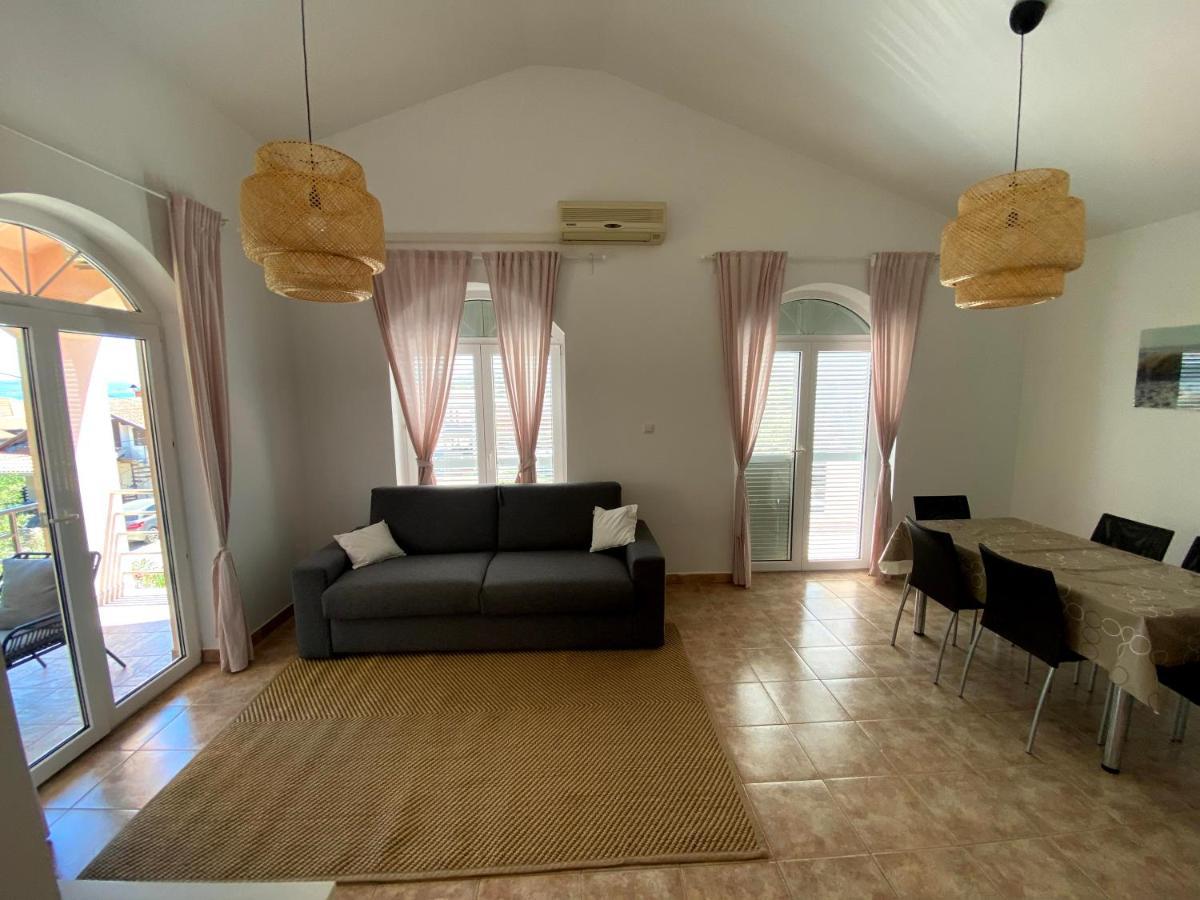 Apartments Matlovac Ždrelac Екстериор снимка